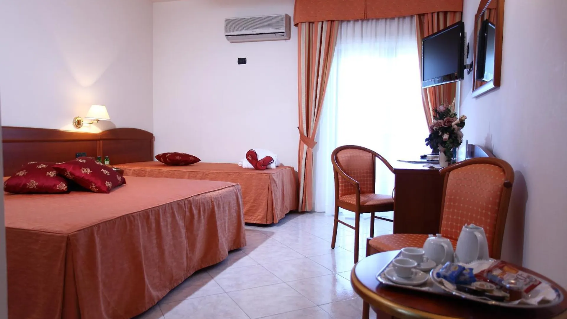 Hotel Za Maria Santo Stefano di Camastra 3*,