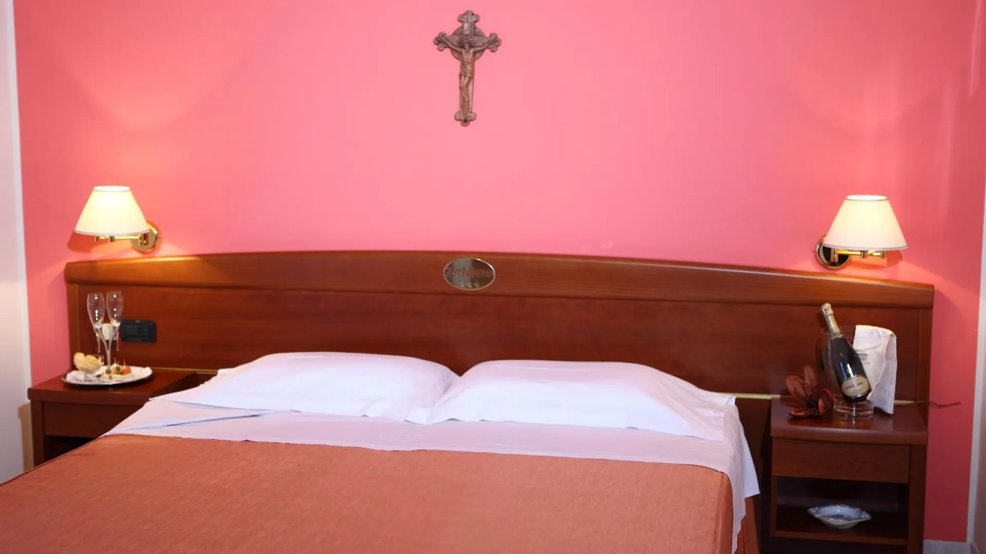***  Hotel Za Maria Santo Stefano di Camastra Italy