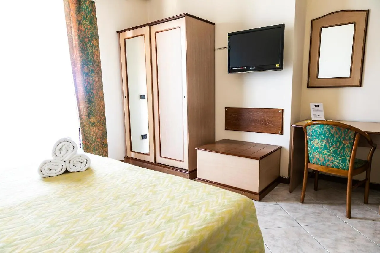 Hotel Za Maria Santo Stefano di Camastra 3*,